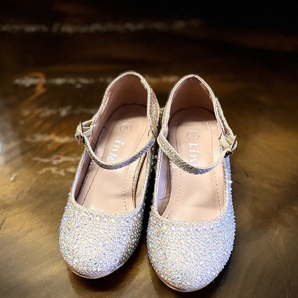 Cinderella Shoes Link Size 9 - Picture 7 of 10